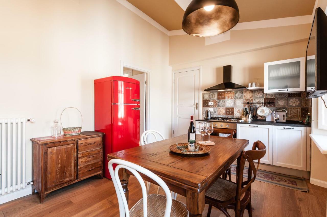 Affordable Suite With A View In The Heart Of Lucca Luaran gambar