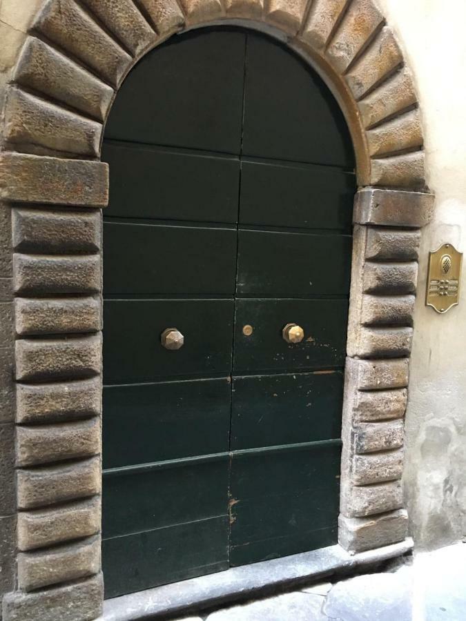 Affordable Suite With A View In The Heart Of Lucca Luaran gambar